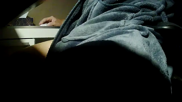 Snapshot of suedel65 chatting on 03-02-26, 04:03 suedel65 online show from 03-02-26, 04:03