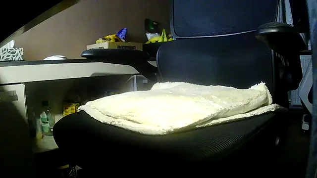 Snapshot of suedel65 chatting on 03-05-26, 02:29 suedel65 online show from 03-05-26, 02:29