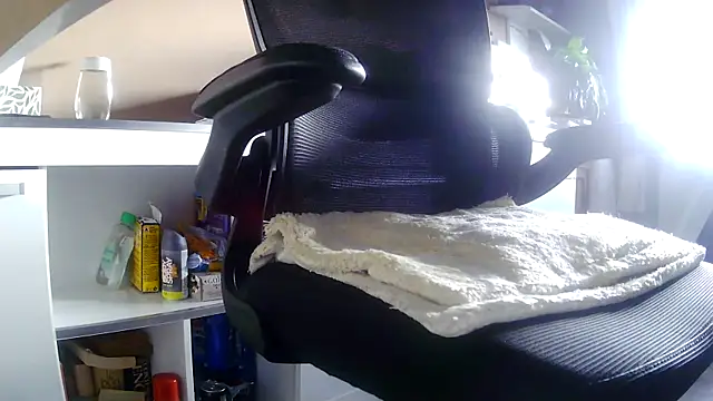 Snapshot of suedel65 chatting on 03-09-26, 03:38 suedel65 online show from 03-09-26, 03:38