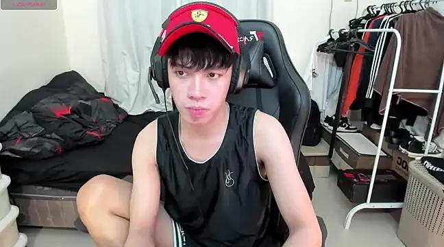 Snapshot of Lightjt04 chatting on 03-14-25, 09:57 Lightjt04 online show from 03-14-25, 09:57