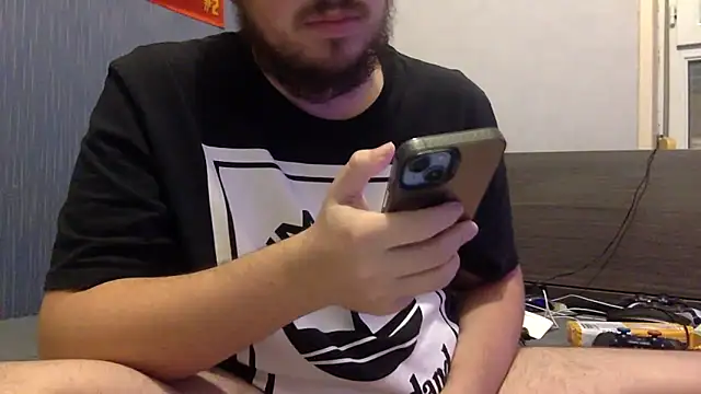 Snapshot of MathAndOnlyMath chatting on 11-11-25, 12:43 MathAndOnlyMath online show from 11-11-25, 12:43