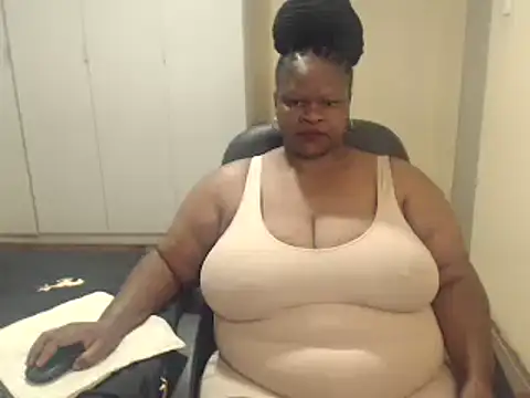 Snapshot of sweetnoziexx chatting on 02-05-25, 04:14 sweetnoziexx online show from 02-05-25, 04:14