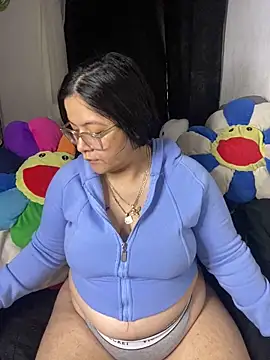 MsConejitaa online show from 05-28-26, 04:04
