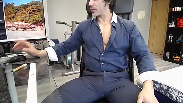 samricci21 online show from 12-18-25, 09:37