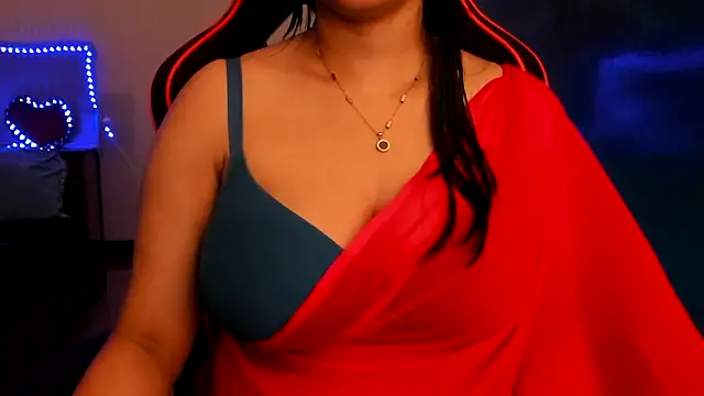 Snapshot of South_indian_tickly chatting on 02-07-25, 11:13 South indian tickly online show from 02-07-25, 11:13