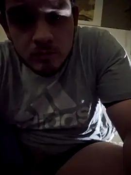 Snapshot of Austem910 chatting on 12-20-24, 03:47 Austem910 online show from 12-20-24, 03:47