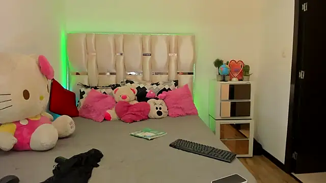 viioolleettaa online show from 12-07-24, 09:06