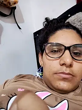 DanielleEvans  online show from 02-24-25, 02:37