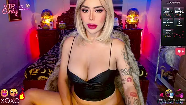 Snapshot of Magnificent_Goddess chatting on 05-06-26, 04:52 Magnificent Goddess online show from 05-06-26, 04:52