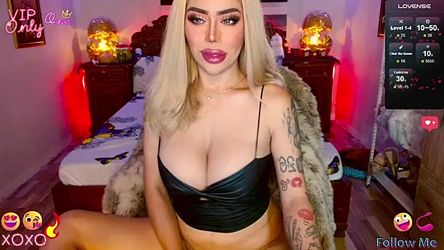 Snapshot of Magnificent_Goddess chatting on 05-15-26, 05:25 Magnificent Goddess online show from 05-15-26, 05:25