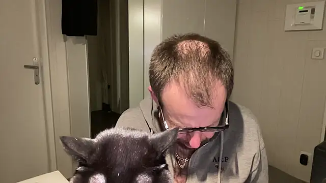 FABIOGLASSES online show from 03-31-26, 09:15