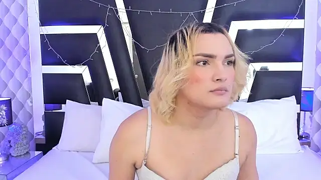 Snapshot of katya_kozlov chatting on 03-10-25, 10:55 katya kozlov online show from 03-10-25, 10:55