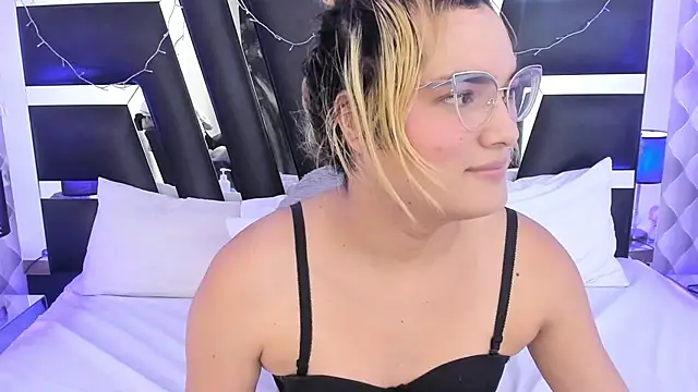 Snapshot of katya_kozlov chatting on 03-16-25, 09:26 katya kozlov online show from 03-16-25, 09:26