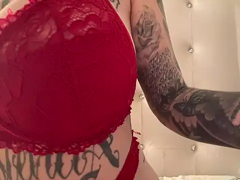 SabrinaRussel online show from 03-19-25, 03:52