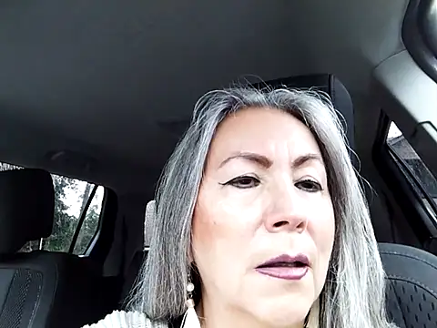 EvaRobinson online show from 02-24-25, 02:48