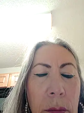 EvaRobinson online show from 03-17-25, 02:23