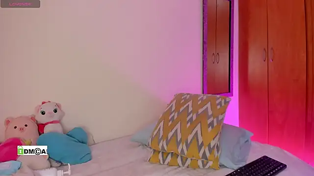 olivia  s online show from 01-08-25, 02:25