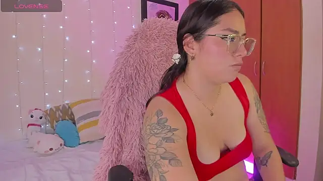 olivia  s online show from 04-13-26, 01:11