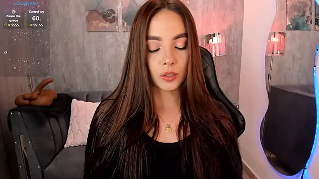 MelanieHudson  online show from 02-25-25, 12:47