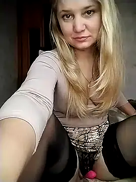 Snapshot of ImyoursLilu32 chatting on 12-23-24, 08:25 ImyoursLilu32 online show from 12-23-24, 08:25