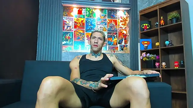 Snapshot of yeckodream chatting on 12-15-24, 11:23 yeckodream online show from 12-15-24, 11:23