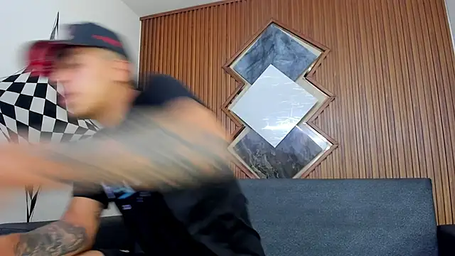 Snapshot of yeckodream chatting on 03-01-25, 04:04 yeckodream online show from 03-01-25, 04:04