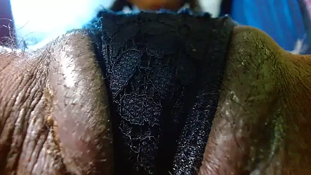 bethanywilson 23 online show from 11-25-25, 04:07