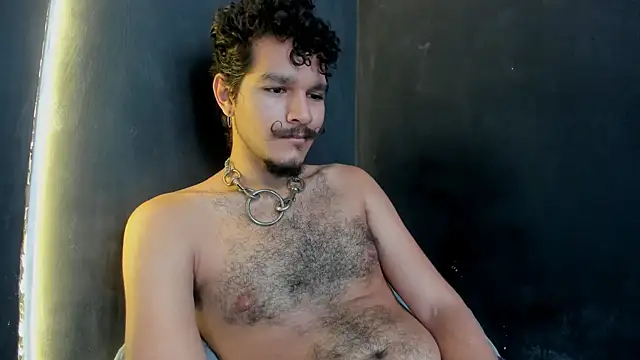 Snapshot of die_mond chatting on 12-13-25, 07:53 die mond online show from 12-13-25, 07:53