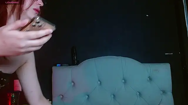 Red-moon1 online show from 06-07-26, 04:16
