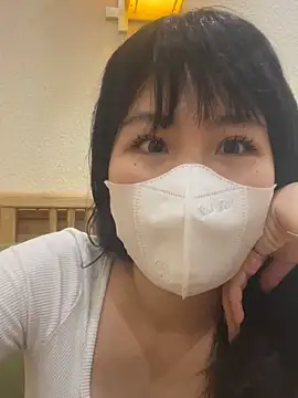 Snapshot of Onee-Chew chatting on 12-02-25, 10:20 Onee-Chew online show from 12-02-25, 10:20