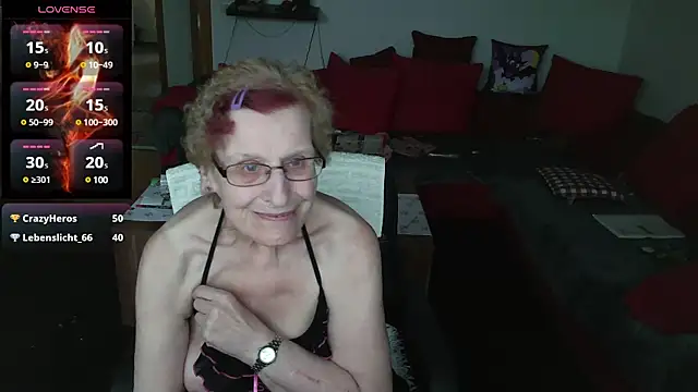 HeisseomaOriginal online show from 02-24-25, 02:37