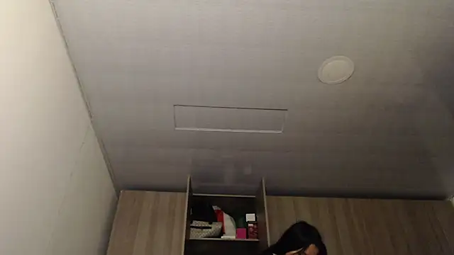 Selene93 online show from 11-21-25, 08:29