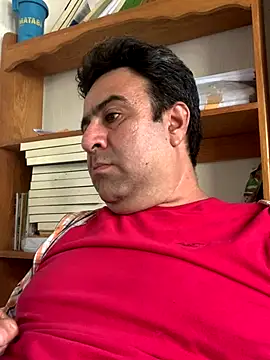 EmilianoGt online show from 10-10-25, 06:07