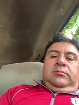 EmilianoGt online show from 10-16-25, 08:32