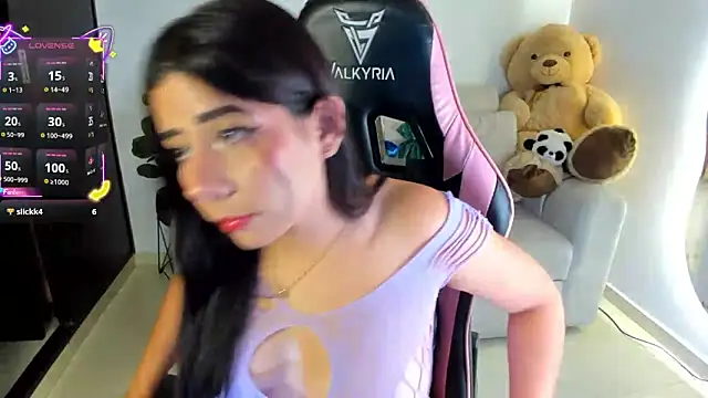 Snapshot of eval_lee18 chatting on 10-07-25, 03:04 eval lee18 online show from 10-07-25, 03:04