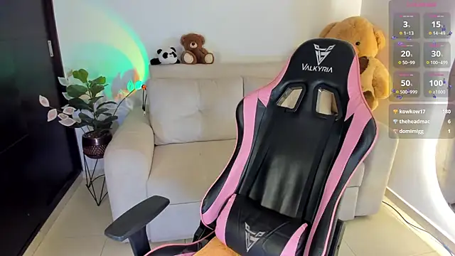 Snapshot of eval_lee18 chatting on 11-28-25, 01:08 eval lee18 online show from 11-28-25, 01:08