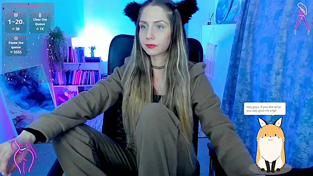 Snapshot of GrayceWild chatting on 12-10-24, 02:39 GrayceWild online show from 12-10-24, 02:39