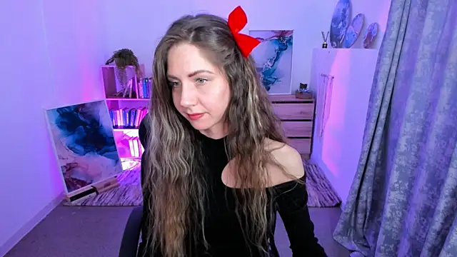 Snapshot of GrayceWild chatting on 02-14-25, 05:46 GrayceWild online show from 02-14-25, 05:46