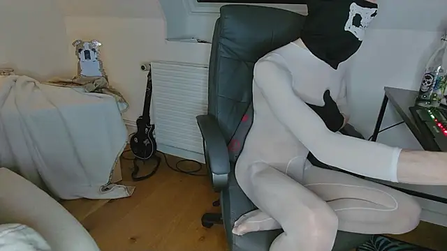 Nyl0nnickb0y online show from 03-02-26, 09:10