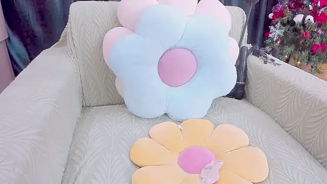 Snapshot of _BABBE_Hii chatting on 02-10-25, 11:15 BABBE Hii online show from 02-10-25, 11:15