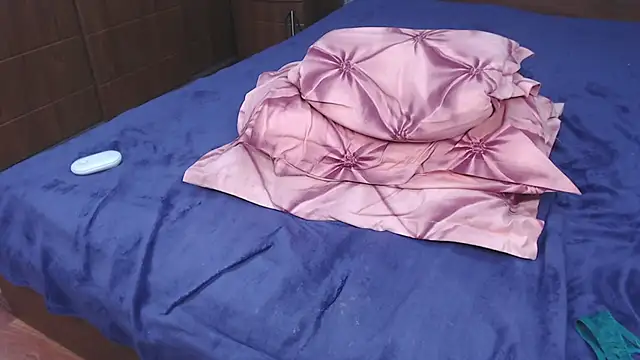 CuteBlondeMe online show from 02-04-25, 08:06