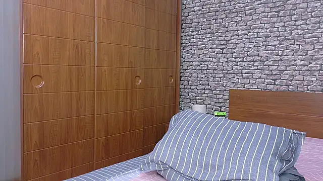 CuteBlondeMe online show from 11-02-25, 04:31