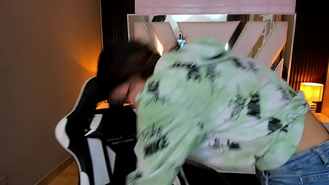 Linda4Petite online show from 02-22-26, 01:42