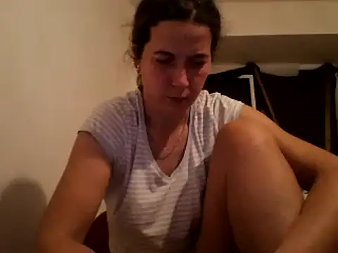 Snapshot of Tamilashaa chatting on 12-10-24, 08:27 Tamilashaa online show from 12-10-24, 08:27