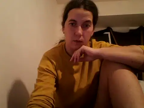 Snapshot of Tamilashaa chatting on 01-03-25, 05:53 Tamilashaa online show from 01-03-25, 05:53