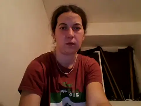 Snapshot of Tamilashaa chatting on 01-14-25, 04:29 Tamilashaa online show from 01-14-25, 04:29