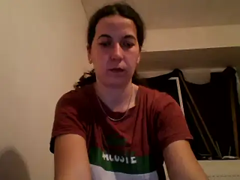 Snapshot of Tamilashaa chatting on 02-04-25, 06:06 Tamilashaa online show from 02-04-25, 06:06