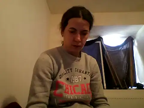 Snapshot of Tamilashaa chatting on 02-10-25, 01:01 Tamilashaa online show from 02-10-25, 01:01