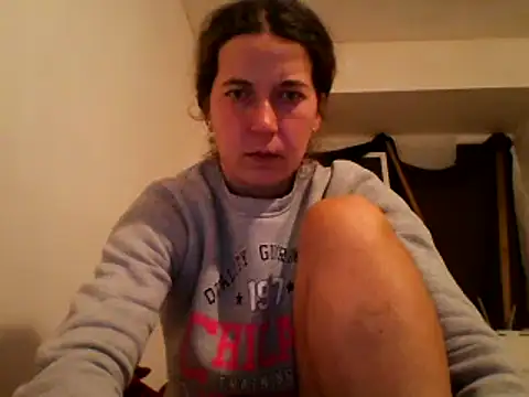 Snapshot of Tamilashaa chatting on 02-13-25, 06:16 Tamilashaa online show from 02-13-25, 06:16