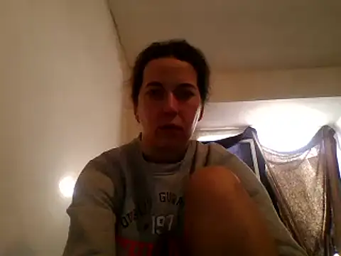 Snapshot of Tamilashaa chatting on 02-16-25, 07:37 Tamilashaa online show from 02-16-25, 07:37